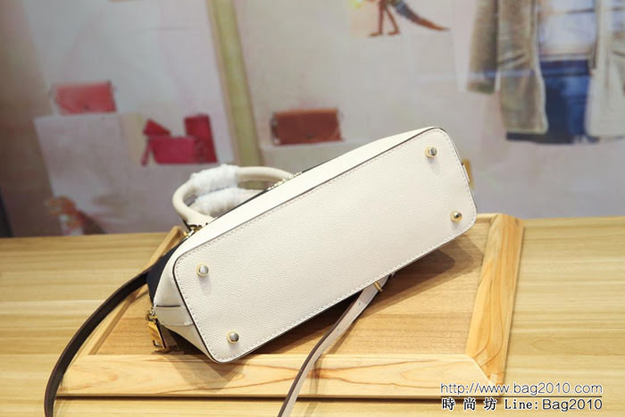 COACH蔻馳 海外代購品質 2018最新顏色 coach24589 全真皮小號貝殼包  Chz1373